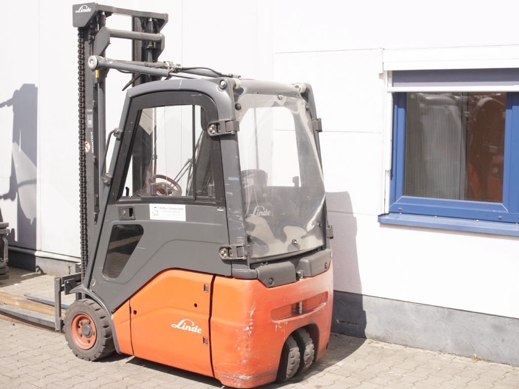 Linde-E14-01-Elektro 3 Rad-Stapler-www.gabelstapler-schmidt.de
