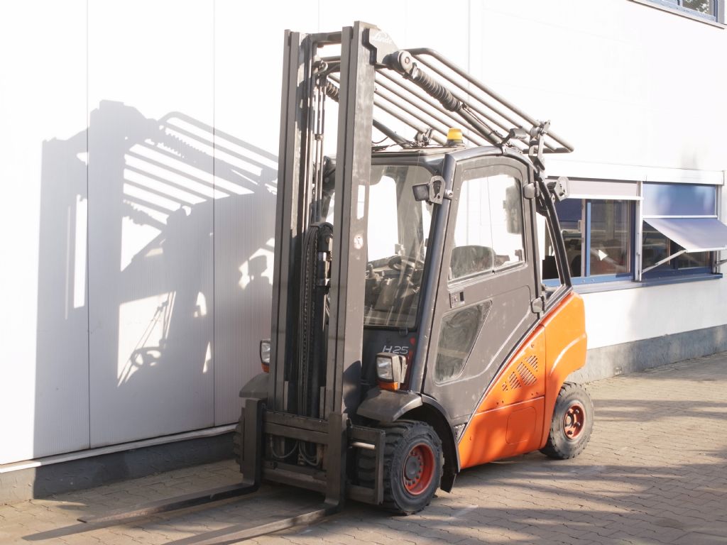Linde-H25D-Dieselstapler-www.gabelstapler-schmidt.de