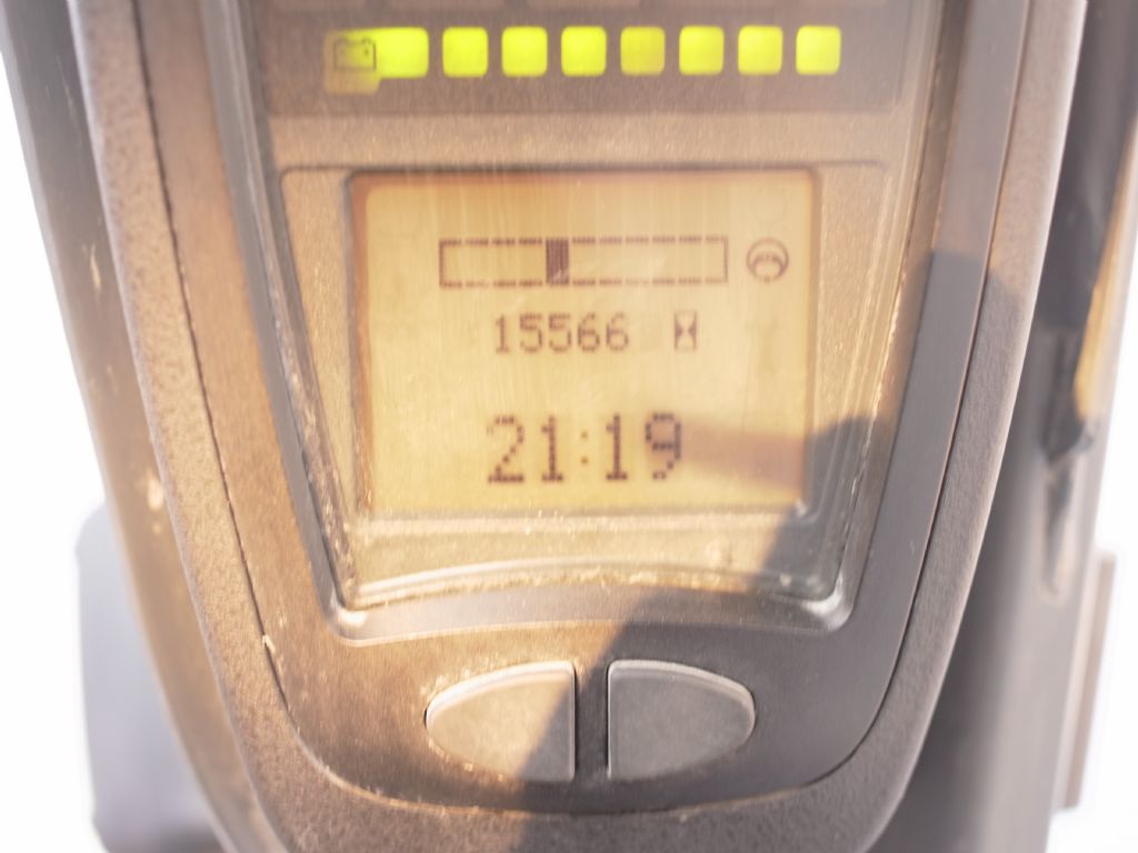 Linde-E20PL-01-Elektro 4 Rad-Stapler-www.gabelstapler-schmidt.de
