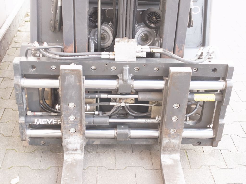 Linde-E20PL-01-Elektro 4 Rad-Stapler-www.gabelstapler-schmidt.de