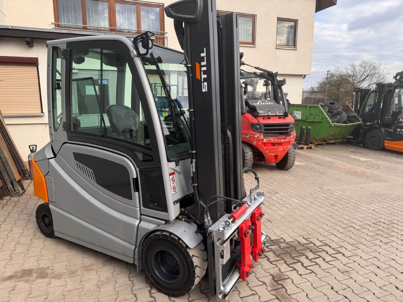 Still RX60-30L Elektro 4 Rad-Stapler www.schmidt-falbe.de