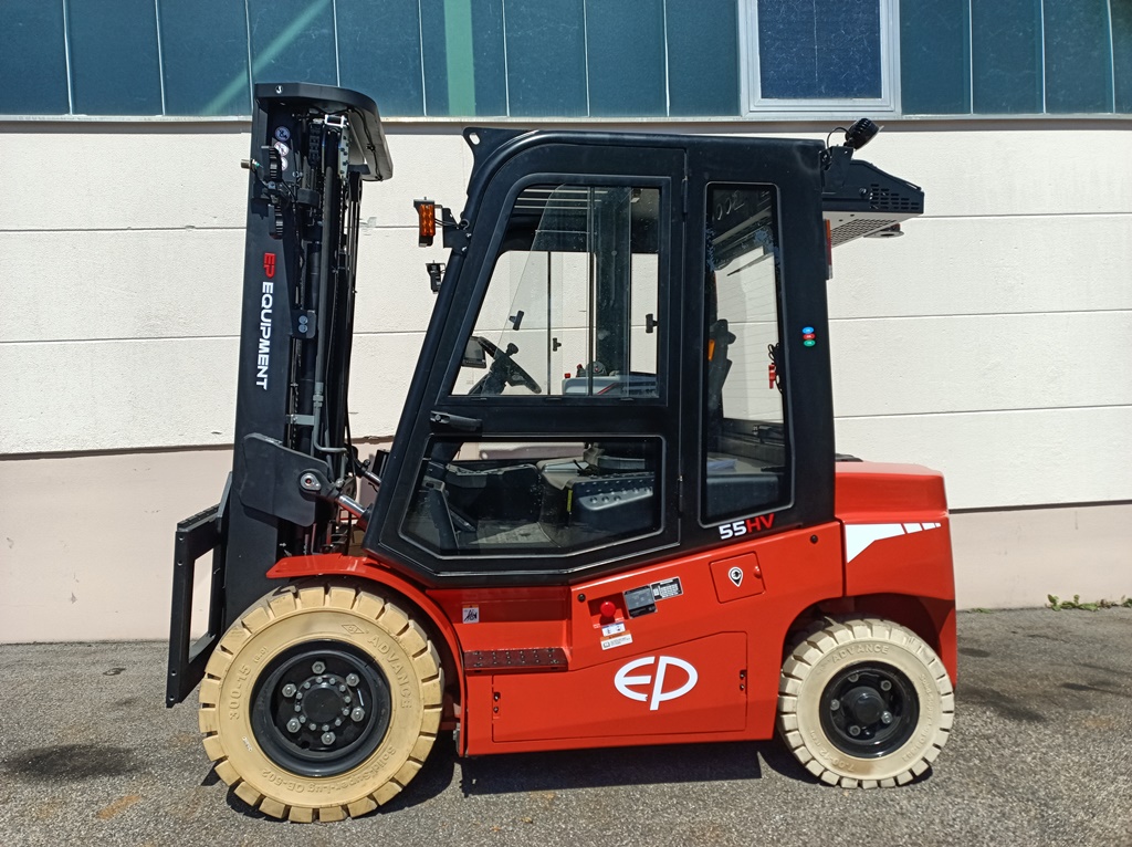 EP EFL553-HV-6 (5,0) Elektro 4 Rad-Stapler www.schmidt-falbe.de