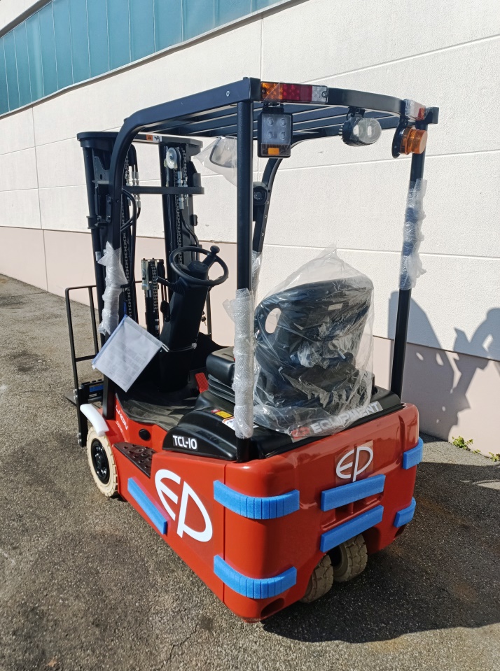 EP TCL101 (4,3) Elektro 3 Rad-Stapler www.schmidt-falbe.de