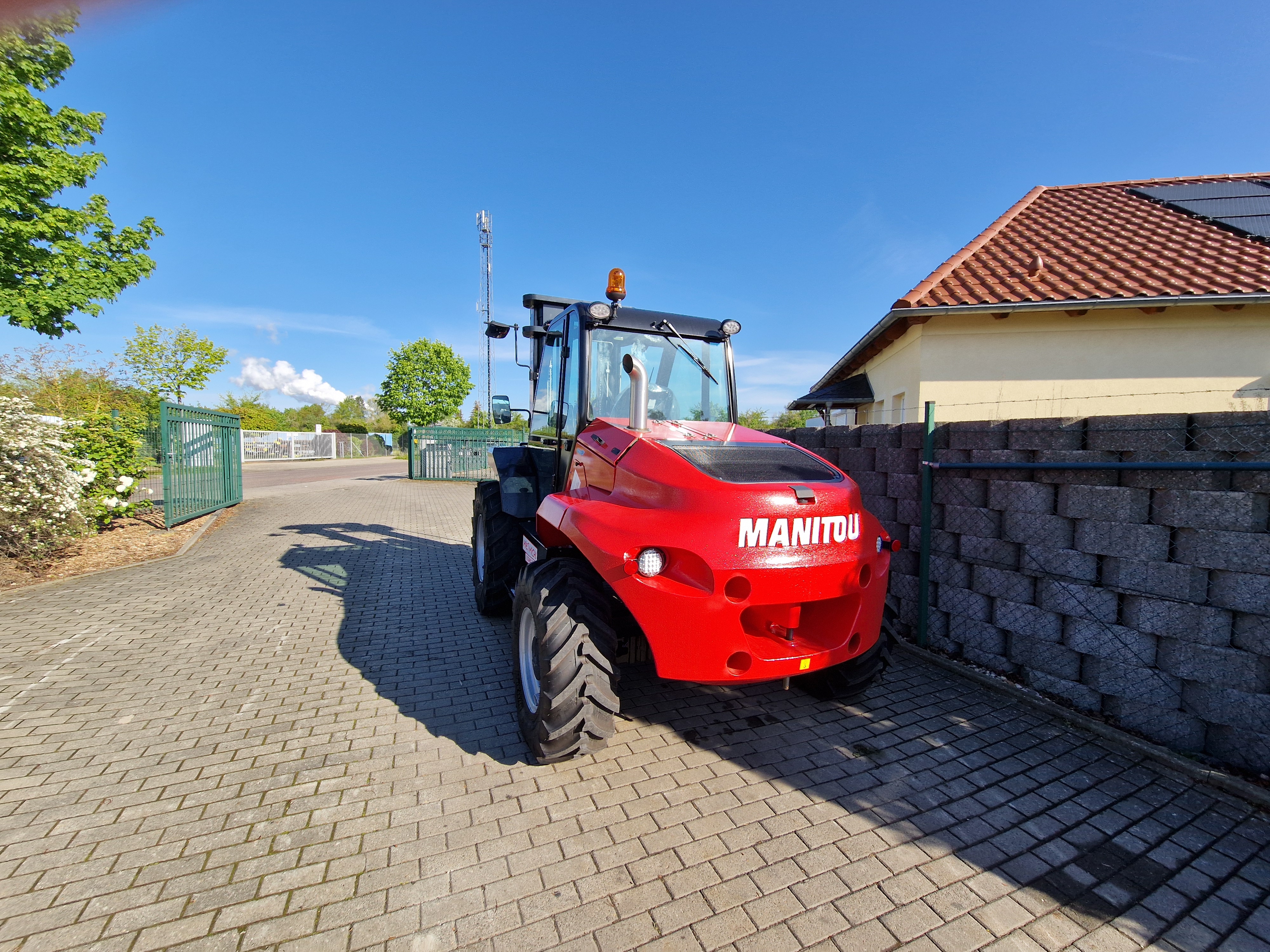 Manitou-M50.4-Gelndestapler-www.schuetze-gabelstapler.de