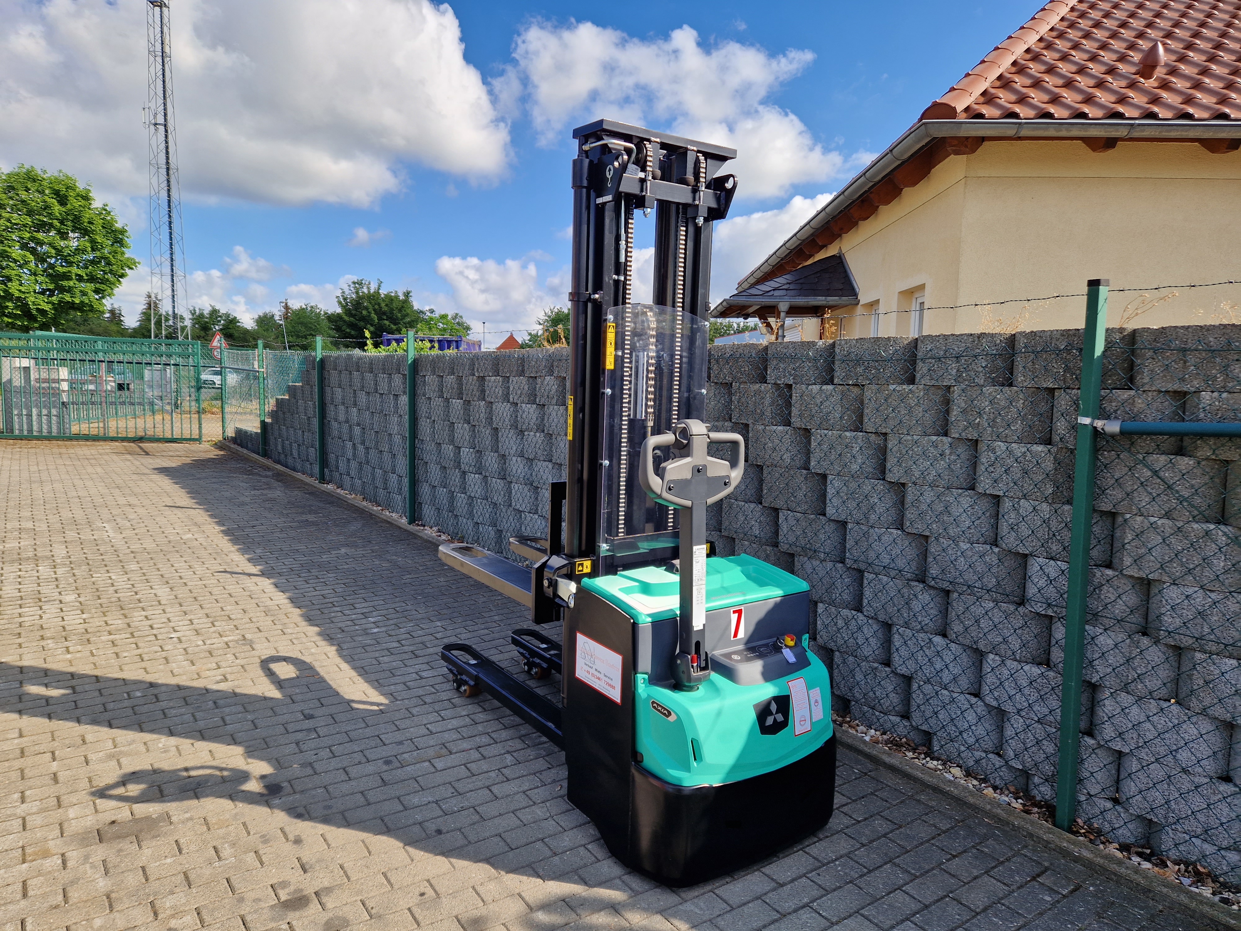 Mitsubishi-SBP16N3I-Hochhubwagen-www.schuetze-gabelstapler.de