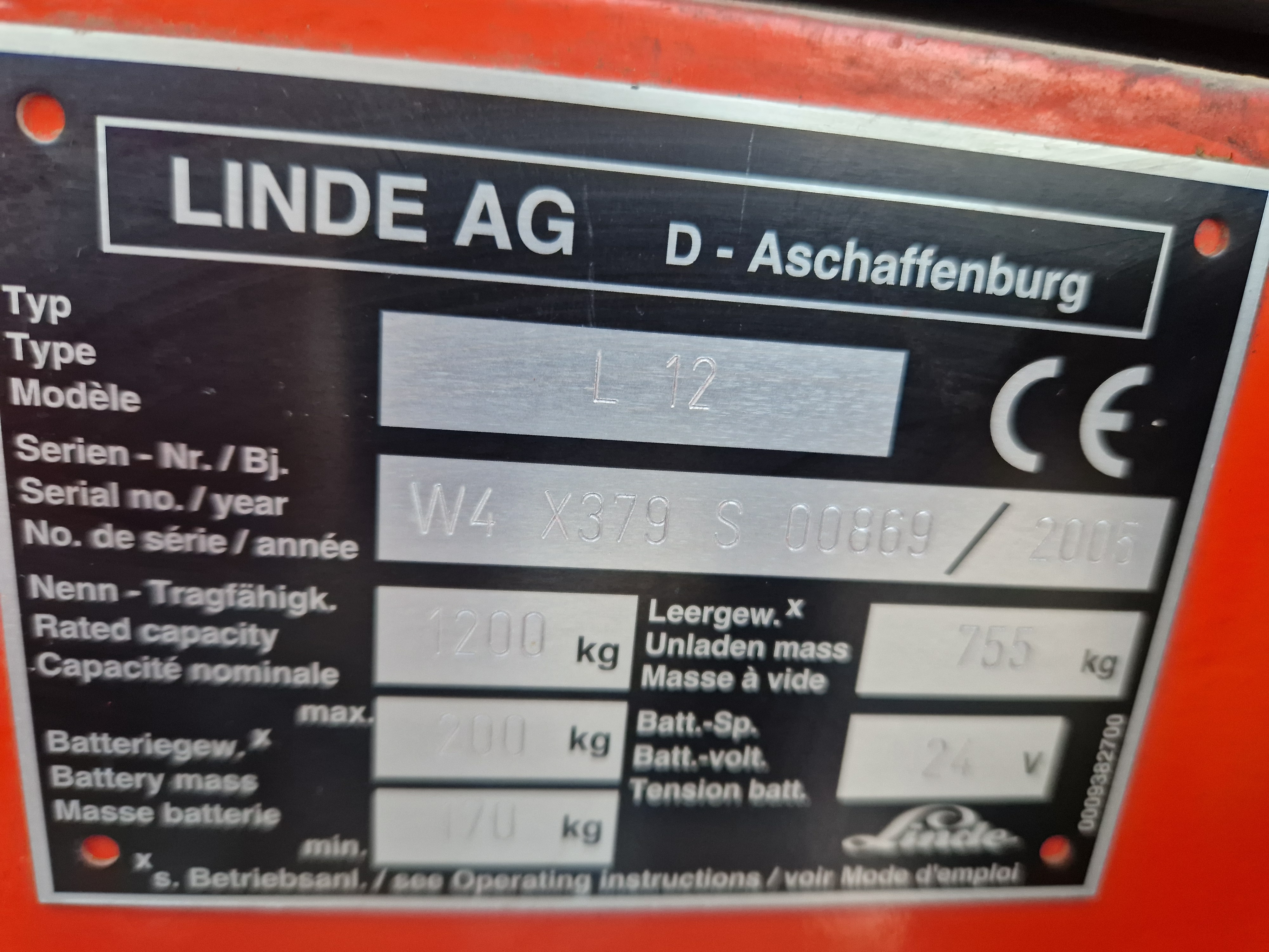 Linde-L12-Hochhubwagen-www.schuetze-gabelstapler.de