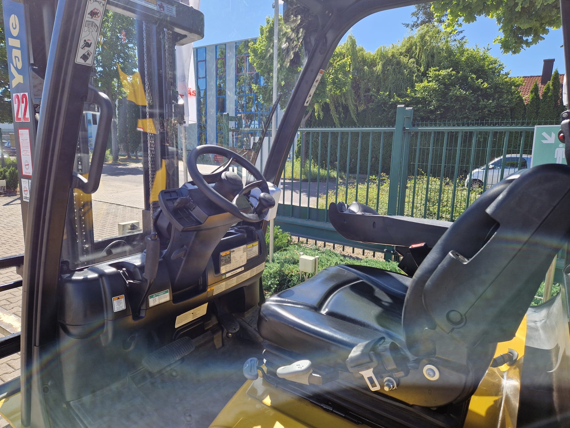 Yale-GLP25VXV2170-Treibgasstapler -www.schuetze-gabelstapler.de