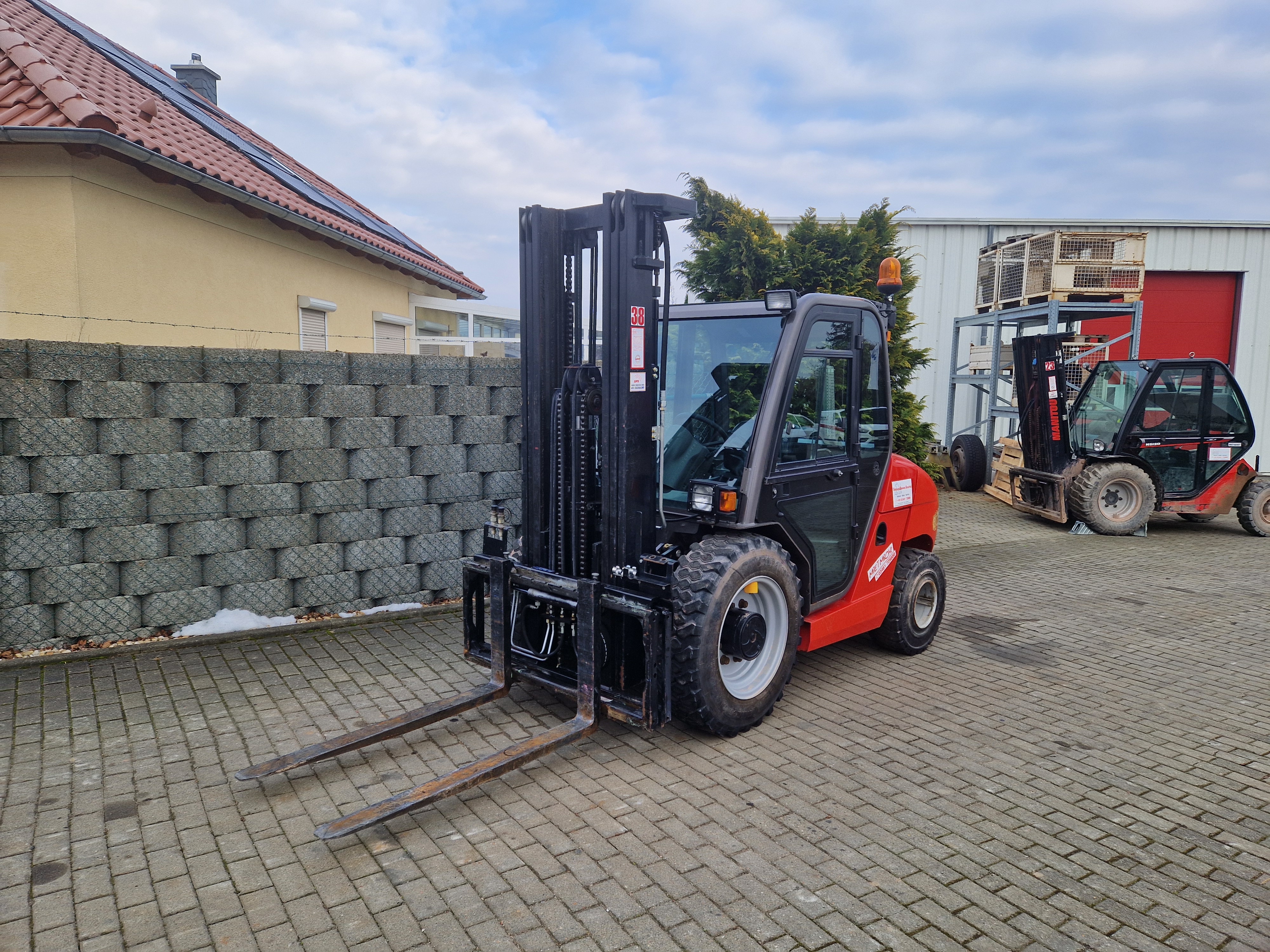 Manitou-MSI30D-Gelndestapler-www.schuetze-gabelstapler.de