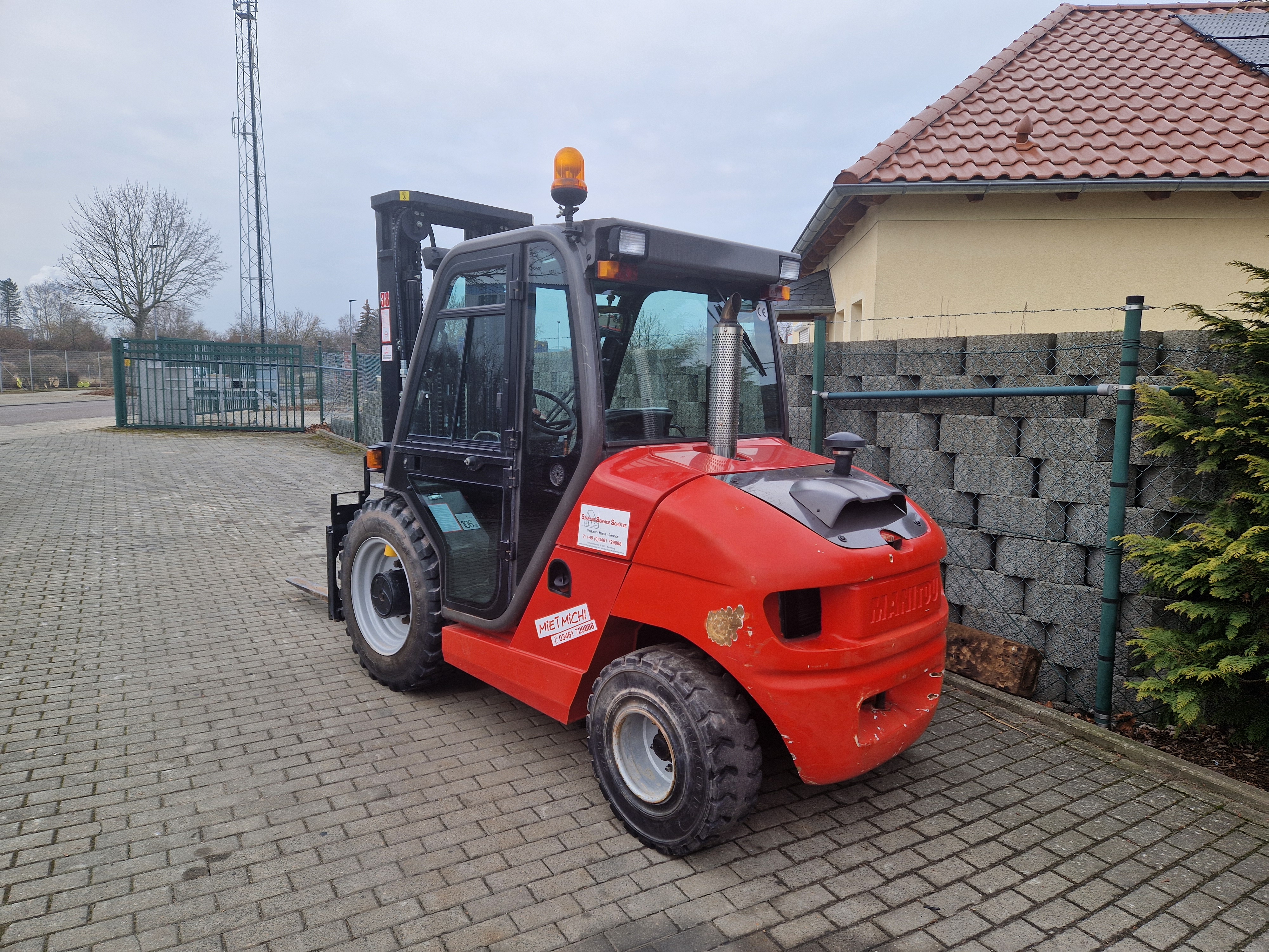 Manitou-MSI30D-Gelndestapler-www.schuetze-gabelstapler.de