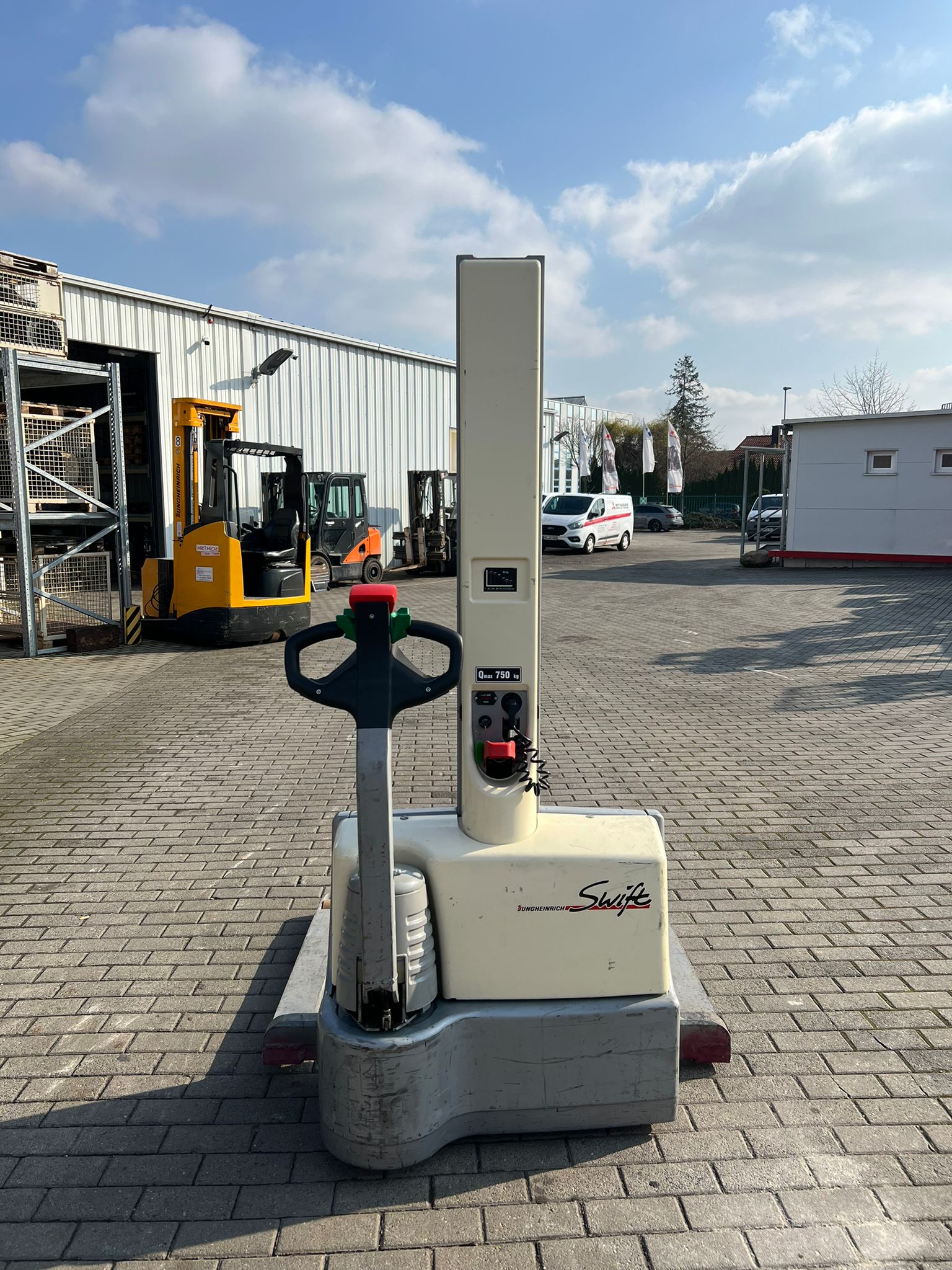 Mic-EMB10G-115-160E Swift Kranausf.-Niederhubwagen-www.schuetze-gabelstapler.de