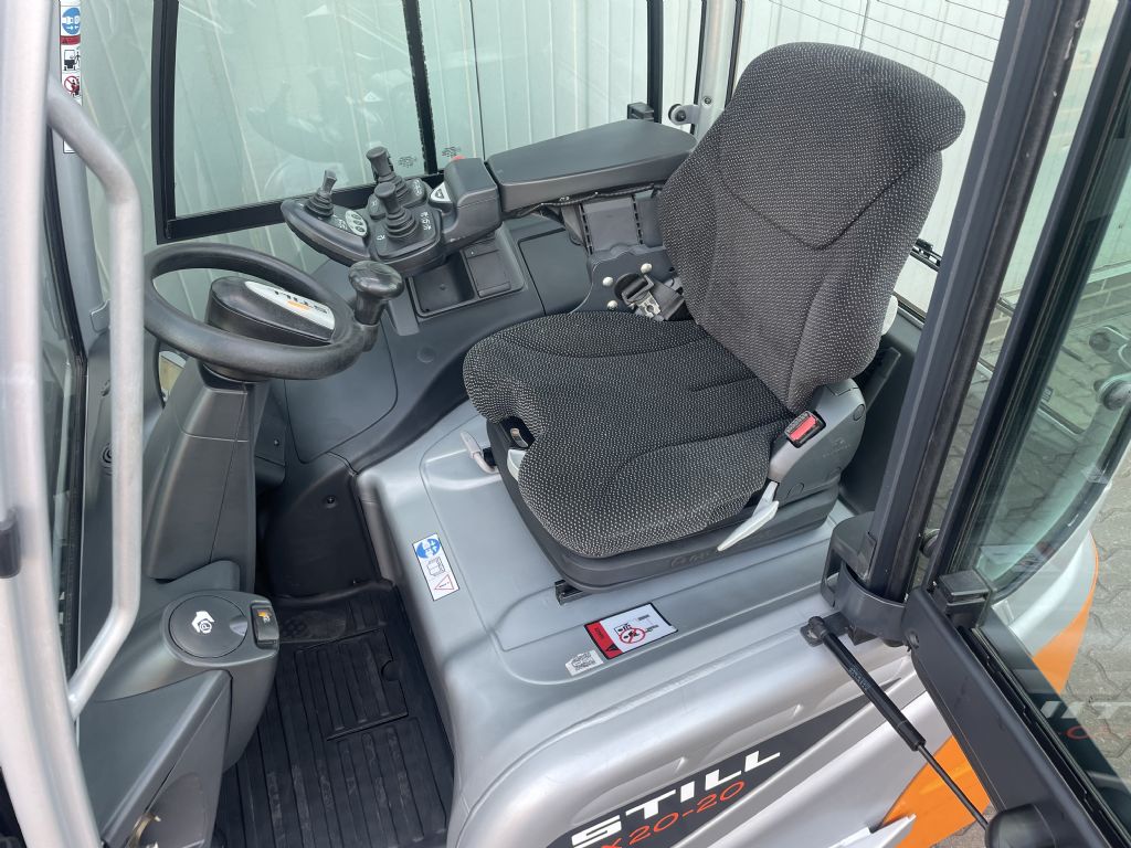 Still RX20-20 Elektro 3 Rad-Stapler www.schumacher-gabelstapler.de Still RX20-20 Elektro 3 Rad-Stapler www.schumacher-gabelstapler.de