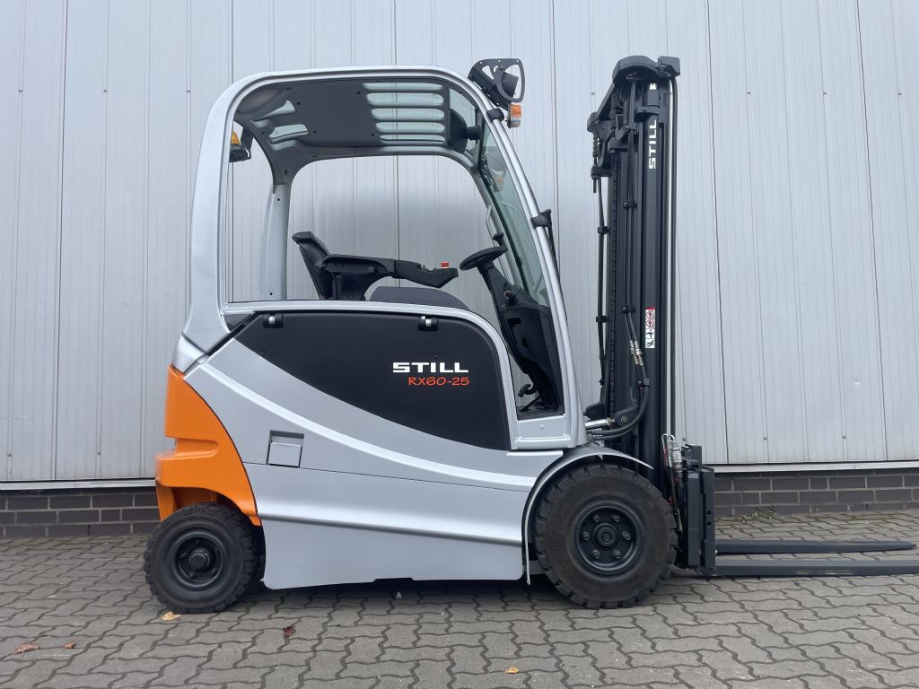 Still RX60-25 | 3653 Bst. | Batterie 88% Elektro 4 Rad-Stapler www.schumacher-gabelstapler.de Still RX60-25 | 3653 Bst. | Batterie 88% Elektro 4 Rad-Stapler www.schumacher-gabelstapler.de