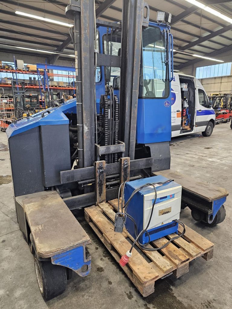 Combilift C3500E Mehrwegestapler gabelstapler-nord.de