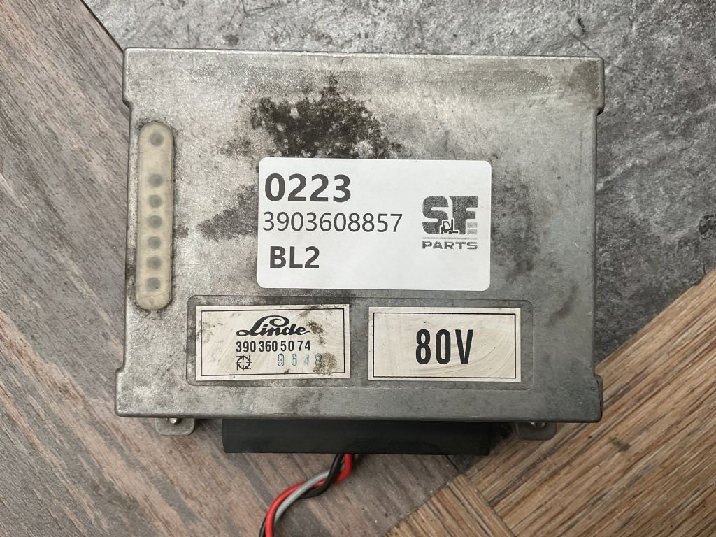 Linde 3903605304 / 3903605074 / 3903605066 / 3903605059 / 3903605035 / 3903605056 Electrical controls and components www.sfpartspro.com