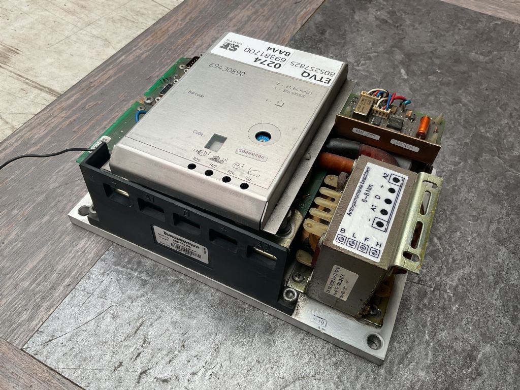 Jungheinrich 69381710 / 19994390 / 69381700 Elektrik www.sfpartspro.com