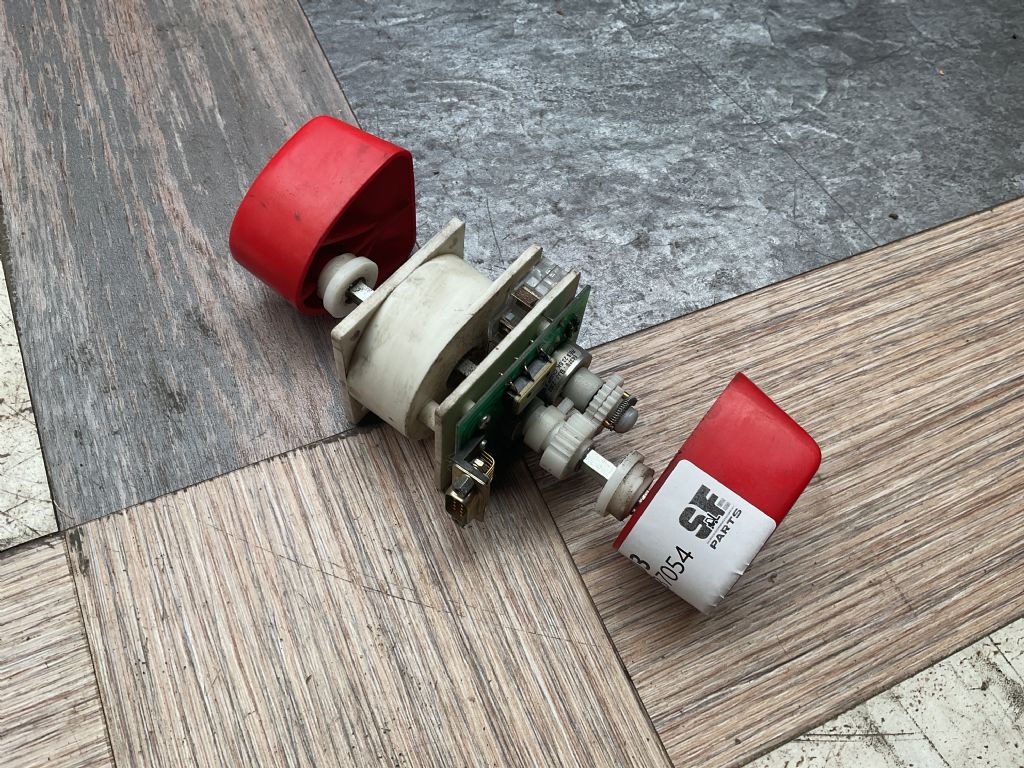 Jungheinrich 50131930 / 50033309 / 50137054 Elektrik www.sfpartspro.com