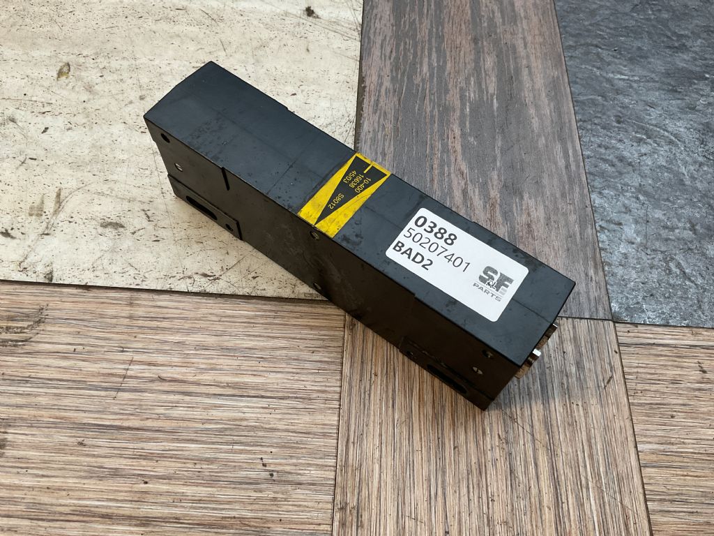 Jungheinrich WA-15I MK2 / 05048095 / 50038451 / 50207401 / 4105048095 Elektrische Steuerungen und Komponenten www.sfpartspro.com