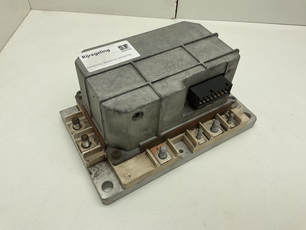 Linde LDC-33/12 / E30-02 BR336 NS/R 3903609745 / 3903609732 / 3903609742 / 3903605732 / 3903605742 / 3903605745  Elektrische Steuerungen und Komponenten www.sfpartspro.com
