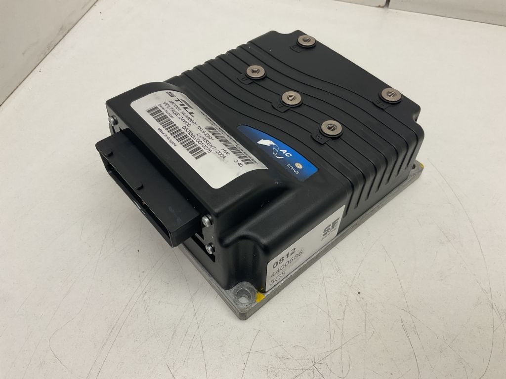 Still 50013605307 / 4400686 / 4401419 / 1519-2201 Elektrische Steuerungen und Komponenten www.sfpartspro.com