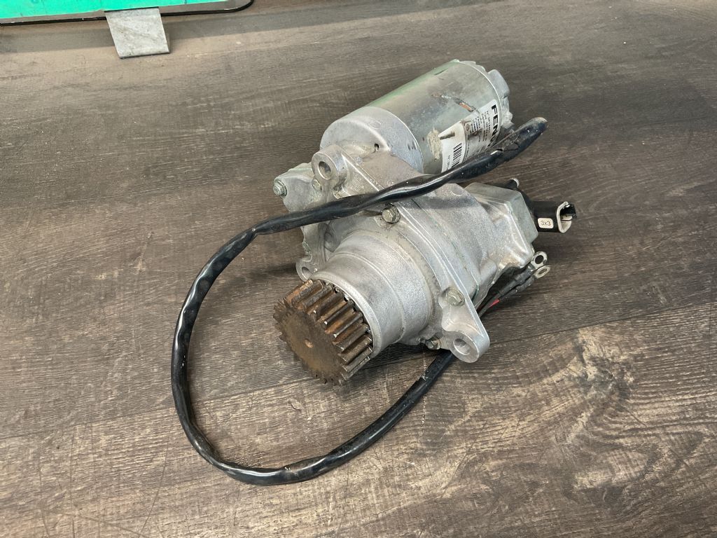 Linde MBT82 S 4P / 0039801708 Besturing en aandrijving www.sfpartspro.com