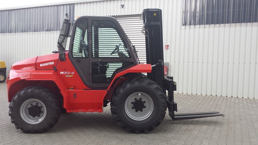 Manitou M50-4 Gelndestapler www.sixt-foerdertechnik.de