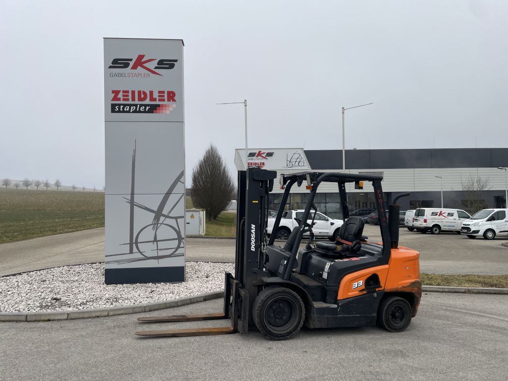 Doosan D33NXS Dieselstapler www.sks-stapler.at