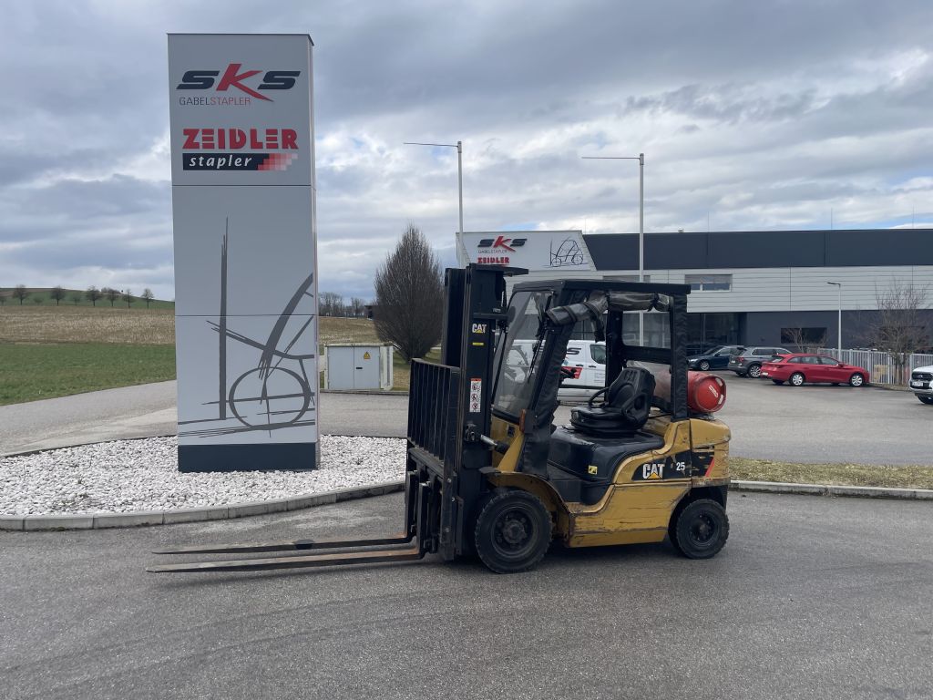 Caterpillar GP25NT SONDERAKTION  Treibgasstapler www.sks-stapler.at