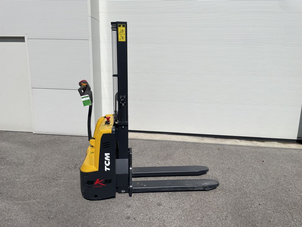 TCM PSL12EI-01 Vorfhrer mit nur 20Std. Doppelstockstapler www.sks-stapler.at