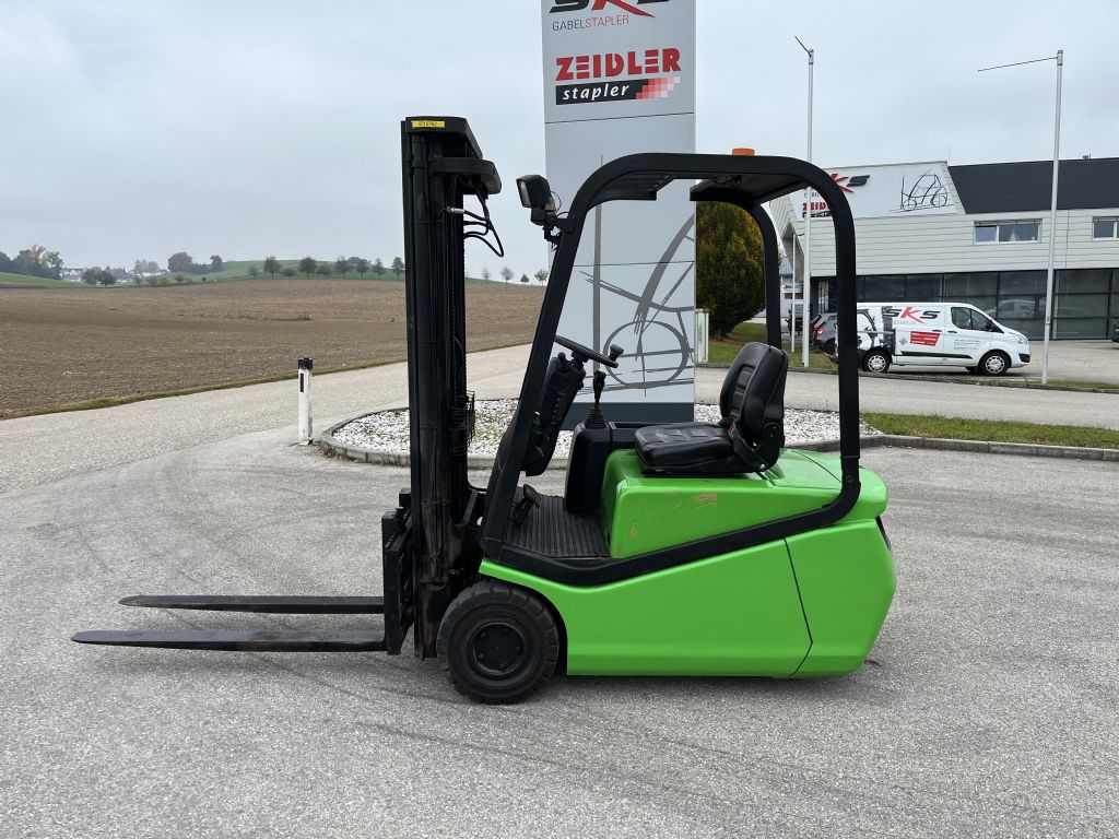 Cesab C3E150 FREIHUB !!!! Elektro 3 Rad-Stapler www.sks-stapler.at