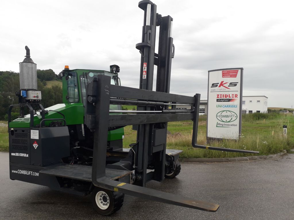 Combilift C4500 Mehrwegestapler www.zeidlerstapler.at