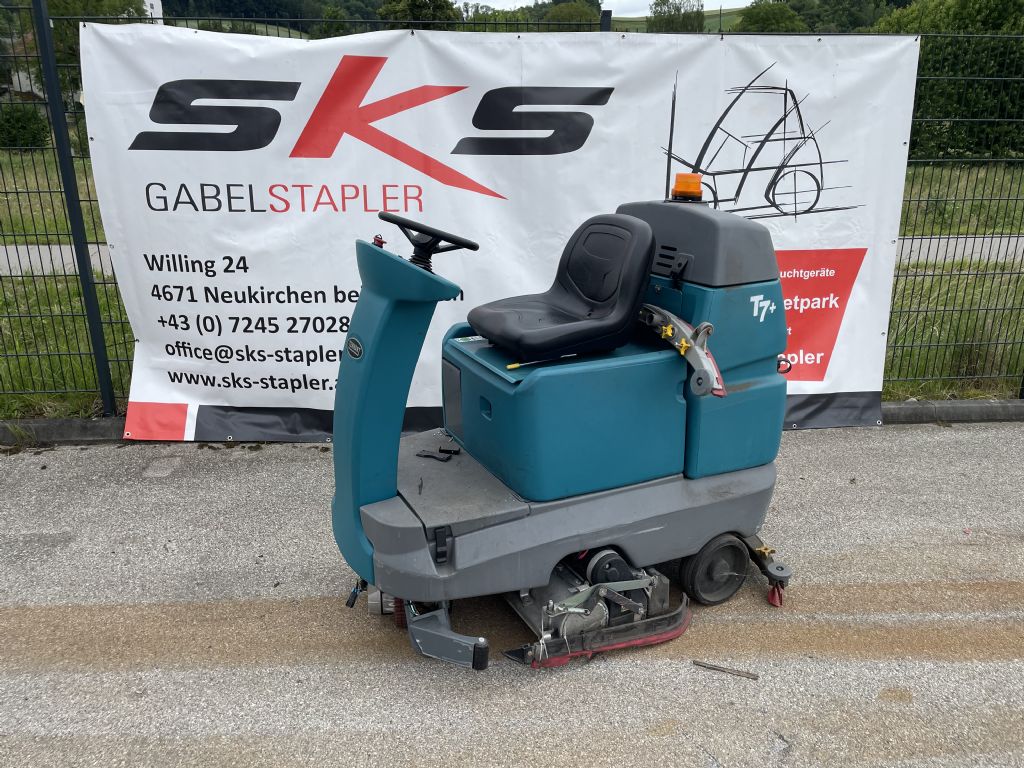 Tennant T7 Nassschrubautomaten www.sks-stapler.at