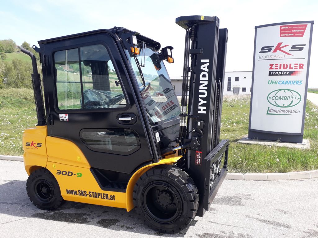 Hyundai 30D-9 Dieselstapler www.zeidlerstapler.at