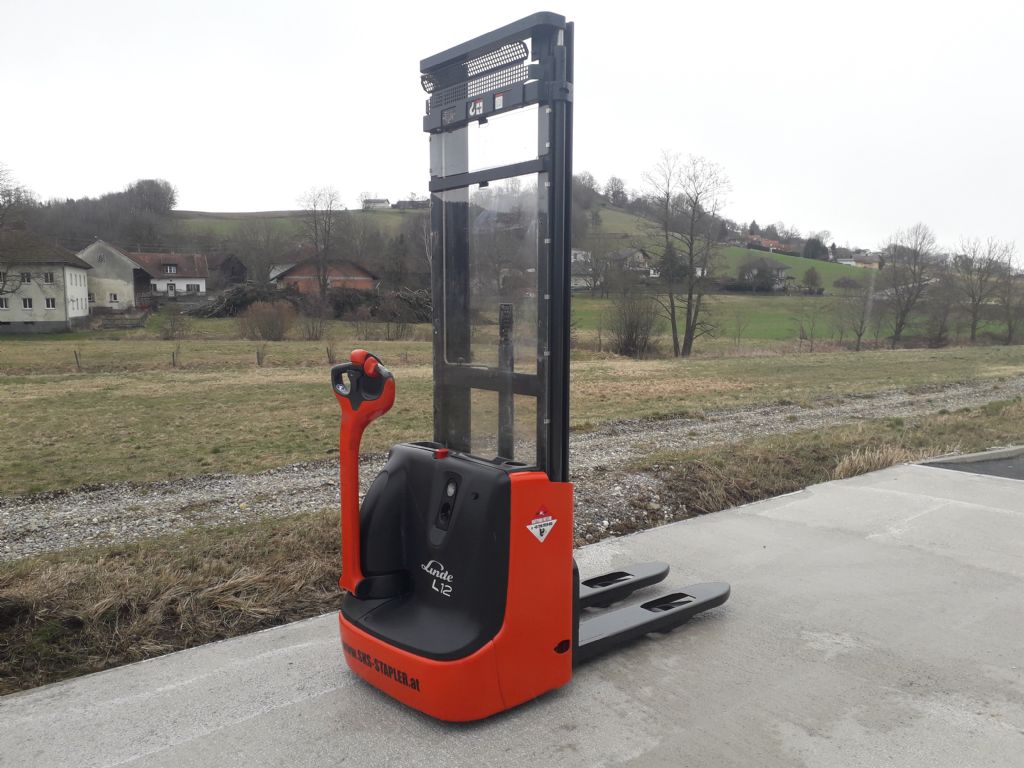 Linde L12 Hochhubwagen www.sks-stapler.at