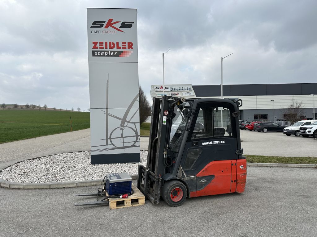 Linde E20L-02 Elektro 3 Rad-Stapler www.zeidlerstapler.at