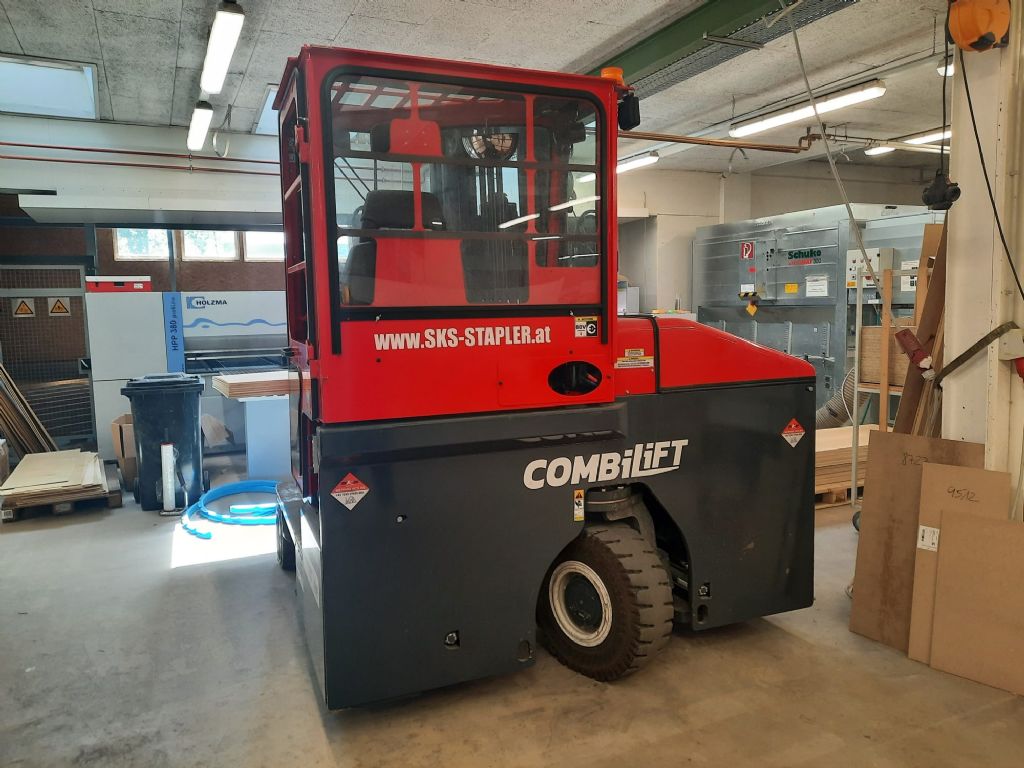 Combilift C4000ET Vierwege Frontstapler www.zeidlerstapler.at