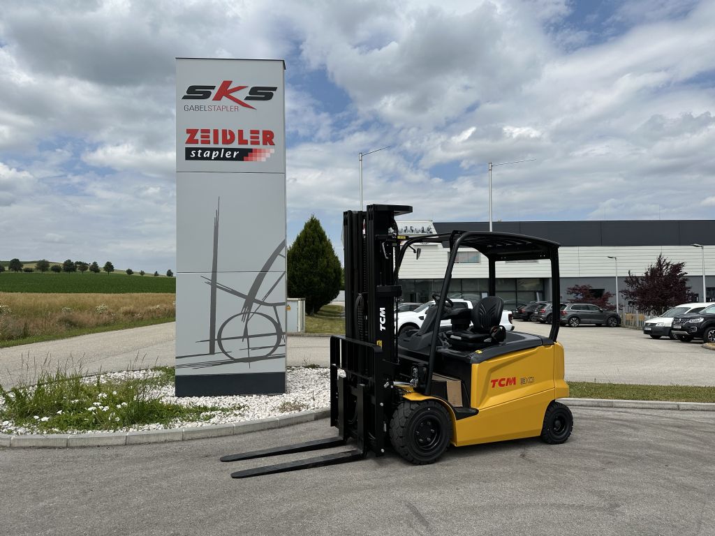TCM FHB25F2 Elektro 4 Rad-Stapler www.sks-stapler.at