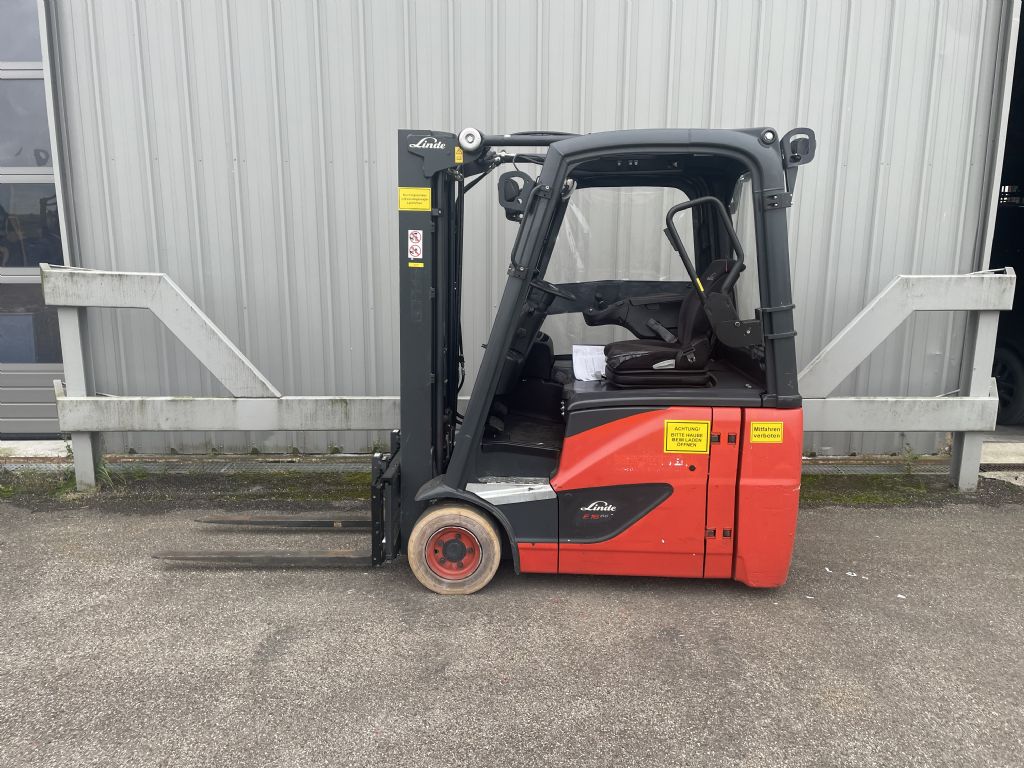 Linde E16 H-02 Elektro 3 Rad-Stapler www.zeidlerstapler.at