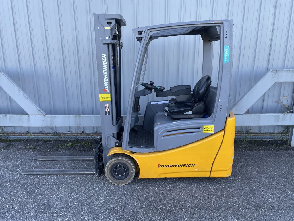Jungheinrich EFG216k Elektro 3 Rad-Stapler www.zeidlerstapler.at