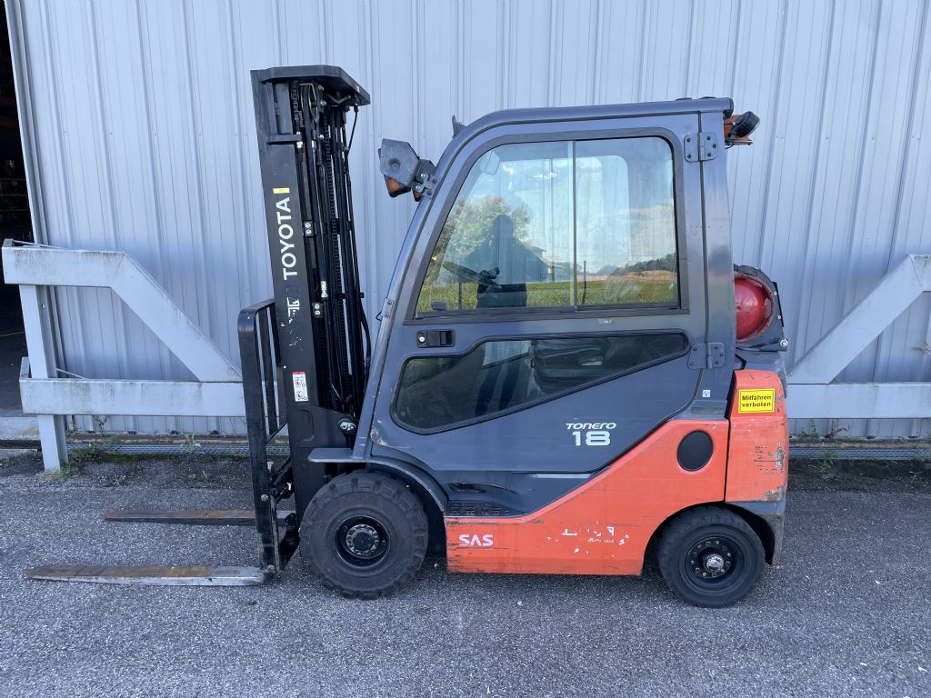 Toyota 02-8FGF18 Treibgasstapler www.zeidlerstapler.at