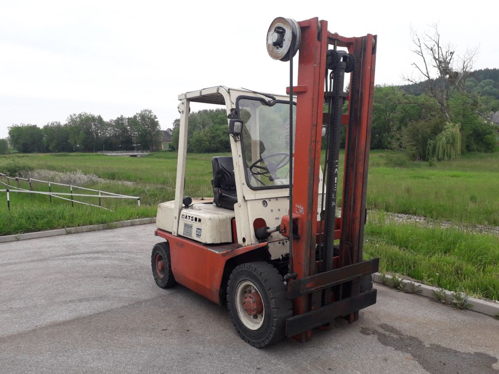 Nissan QF02A20U Dieselstapler www.zeidlerstapler.at