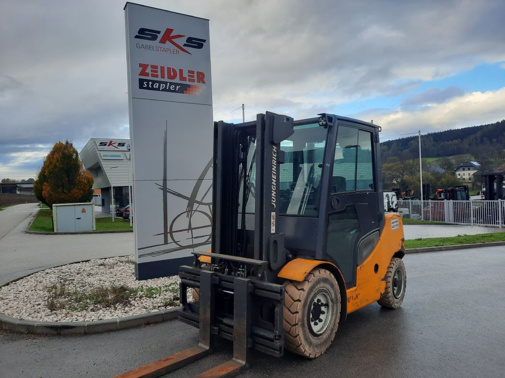 Jungheinrich DFG545s Dieselstapler www.zeidlerstapler.at