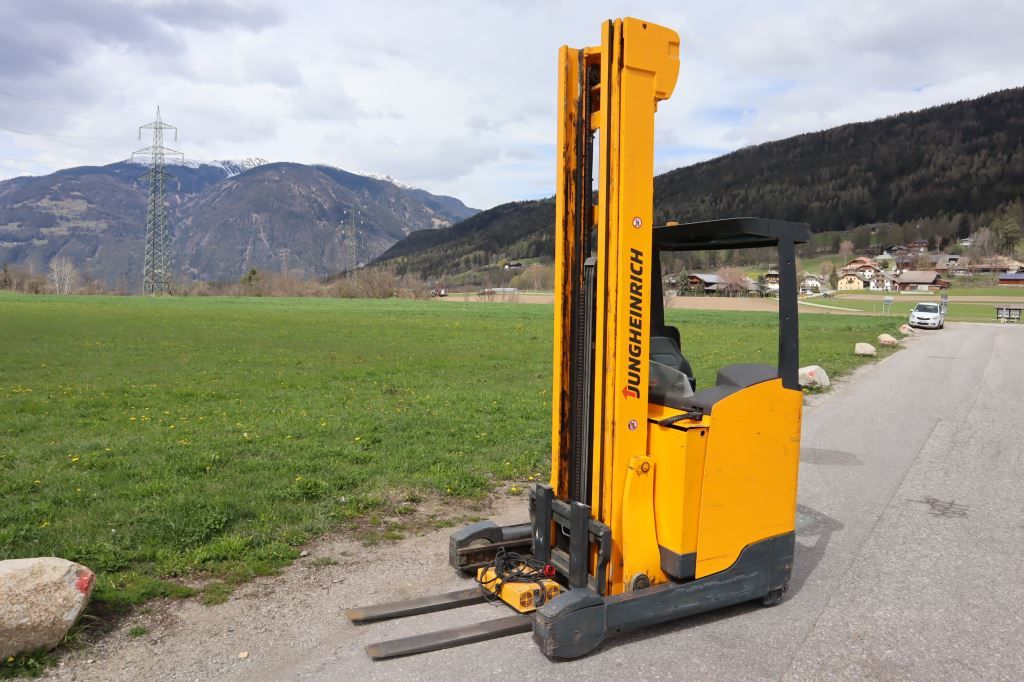 Jungheinrich ETV 214 - 800DZ Schubmaststapler www.sks-stapler.at