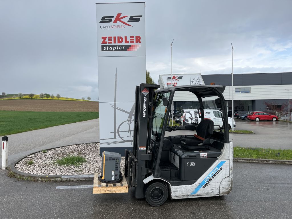 UniCarriers A2N1L18Q Elektro 3 Rad-Stapler www.sks-stapler.at