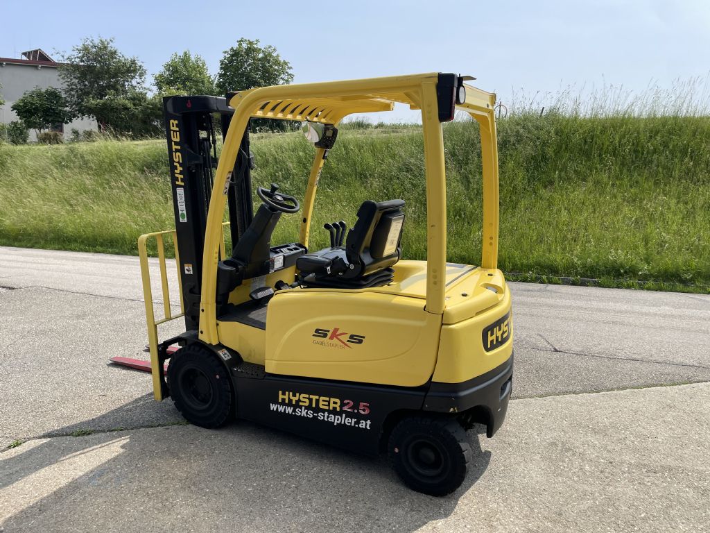Hyster-J2.5XN-Elektro 4 Rad-Stapler-http://www.k-trucks.de