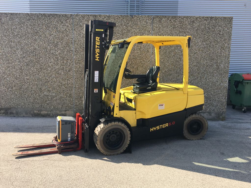 Hyster J5.0XN Elektro 4 Rad-Stapler www.zeidlerstapler.at