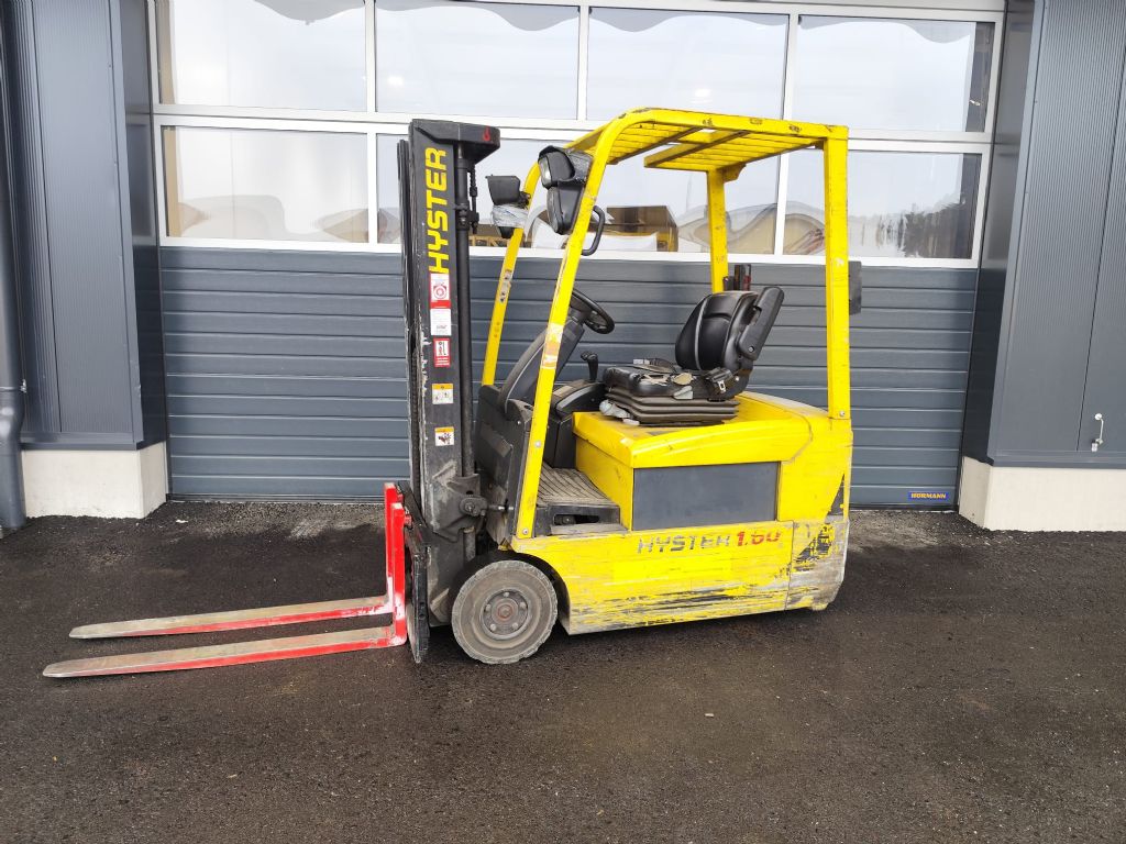 Hyster J1.6XMT Elektro 3 Rad-Stapler www.sks-stapler.at