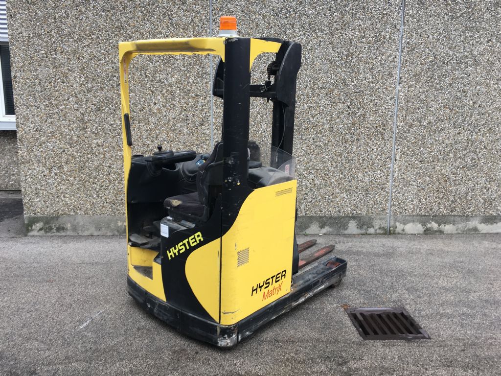 Hyster R1.4 Schubmaststapler www.sks-stapler.at