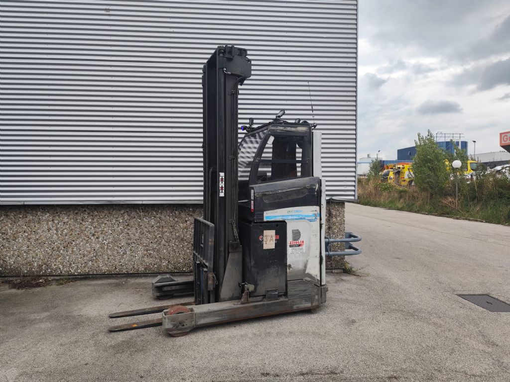 UniCarriers UMS 200 Schubmaststapler www.zeidlerstapler.at