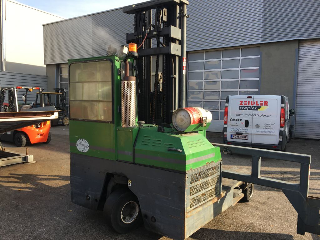 Combilift C4000 Mehrwegestapler www.zeidlerstapler.at