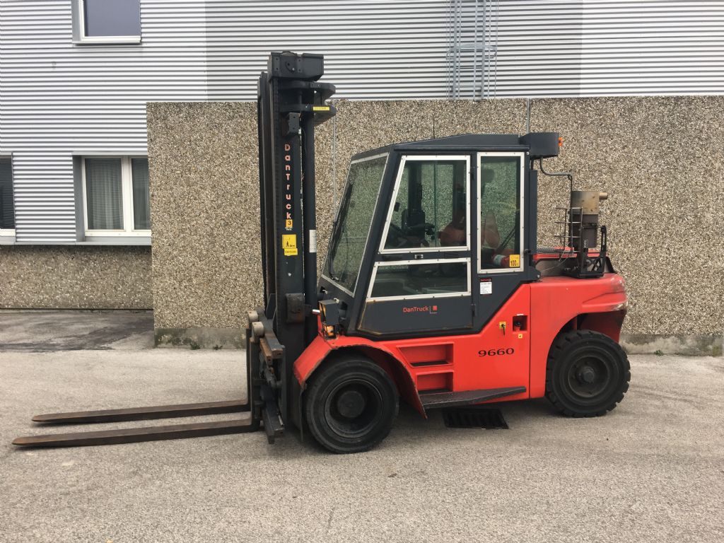 Dan Truck 9660 Dieselstapler www.sks-stapler.at